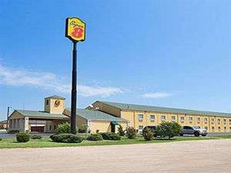 Super 8 By Wyndham Tx Hotel