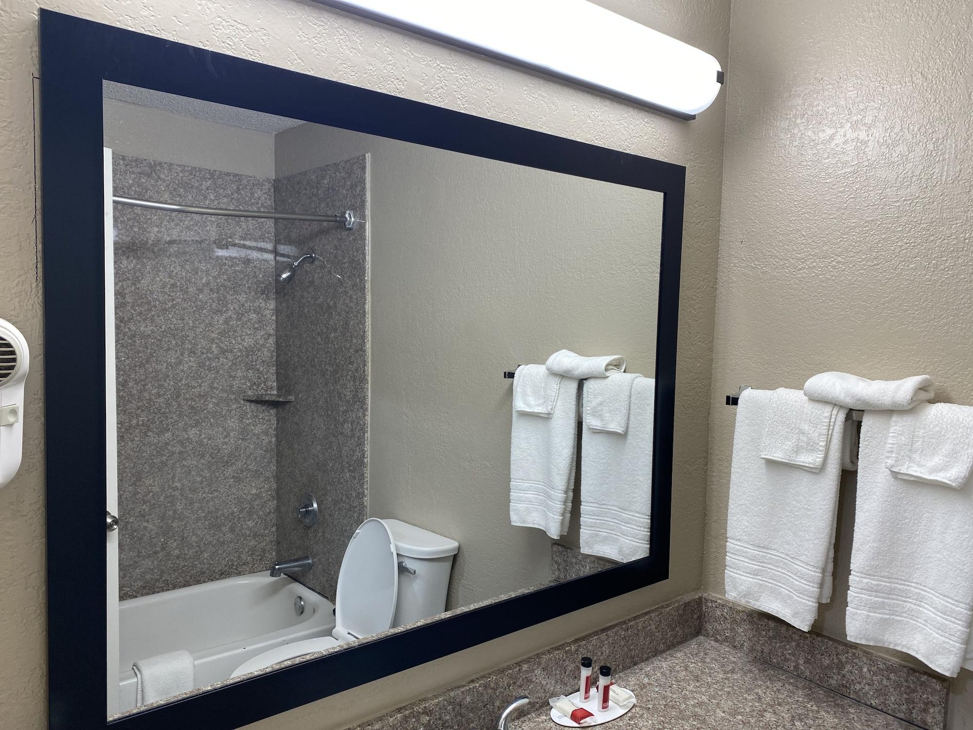Super 8 By Wyndham Tx Hotel 3*