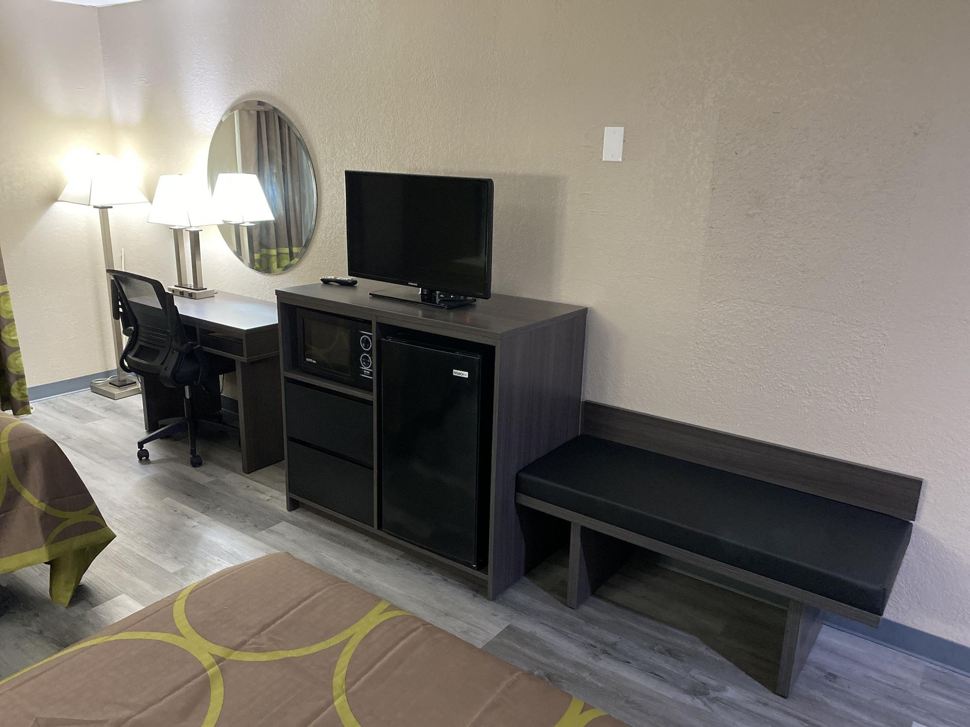 Super 8 By Wyndham Tx 3* Gainesville