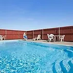 Super 8 By Wyndham Gainesville Tx 